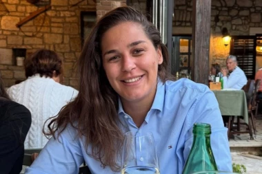 "JA SAM EKSTREMNO BRZ VOZAČ": Potpredsednica Narodne skupštine se hvalila, pa izazvala nesreću pod dejstvom alkohola! ANJA ZAVRŠILA U BOLNICI (FOTO)