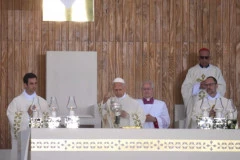 KAO DA JE VANREDNO STANJE! Evo koliko će pripadnika snaga bezbednosti angažovati država zbog POSETE PAPE LAVA