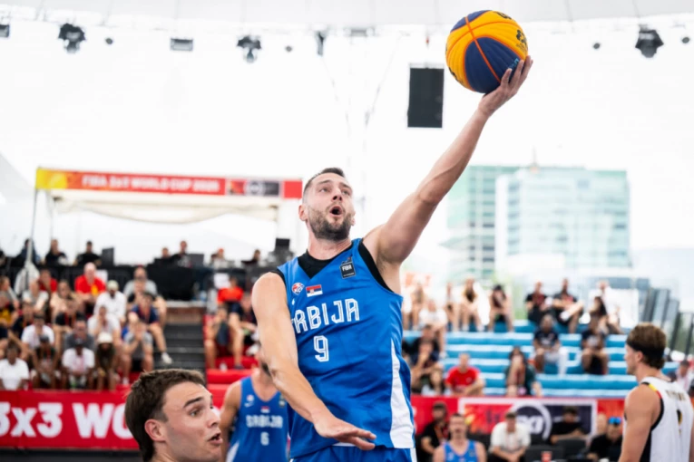 SRBIJA NA KORAK OD VELIKOG FINALA: Poslednja prepreka je bivši olimpijski šampion!