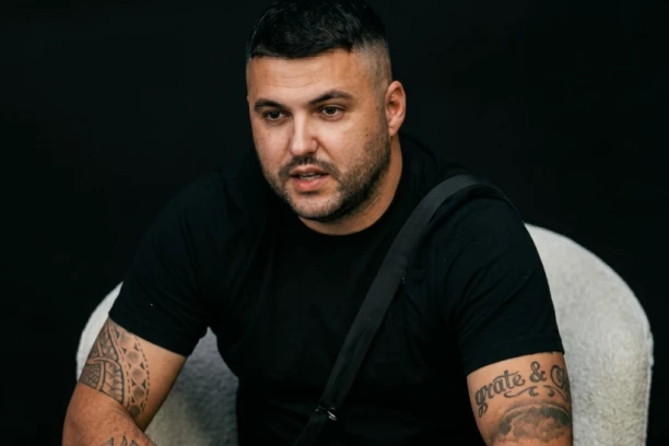 VAŽNO UPOZORENJE ZA ASMINA DURDŽIĆA, OVO NE SME DA SE PONOVI! Napravio je kobnu grešku u rijalitiju, porodica ga moli da se zaustavi!