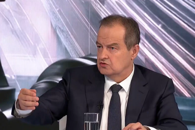 "VJT OGOLILO MONSTRUOZAN PLAN, LAŽ O ZVUČNOM TOPU BILA JE UVOD U GRAĐANSKI RAT!" Oglasio se i ministar Dačić i poslao JASNU PORUKU
