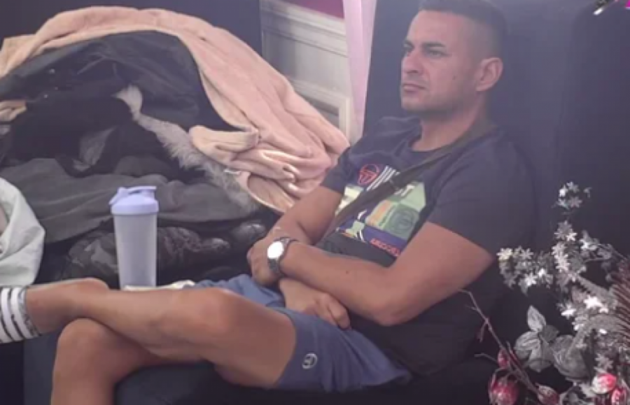MAJA MARINKOVIĆ PONOVO PONIŽENA! Uživo u programu obrisan patos, OVO nije smelo da joj se kaže!
