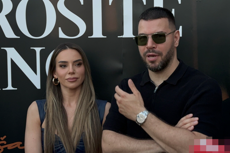 Ivana Pavković i Petar Mitić na promociji pesme Nebojše Vojvodića