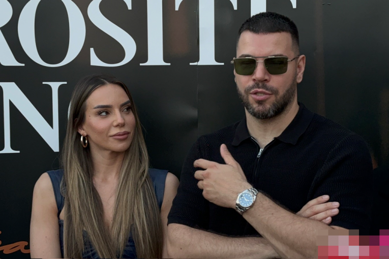 Ivana Pavković i Petar Mitić na promociji pesme Nebojše Vojvodića