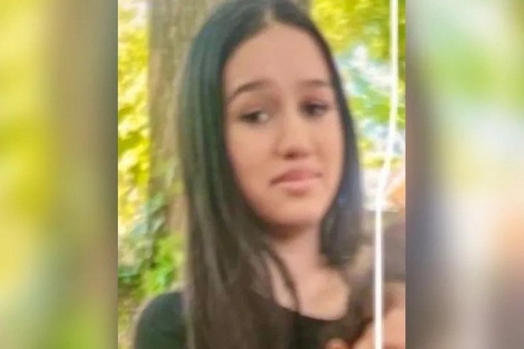 ДЕВОЧКА (13) ИЗ СЕРБИИ ПРОПАЛА В ГЕРМАНИИ: Последний раз ее видели садящейся в машину и уезжающей в неизвестном направлении