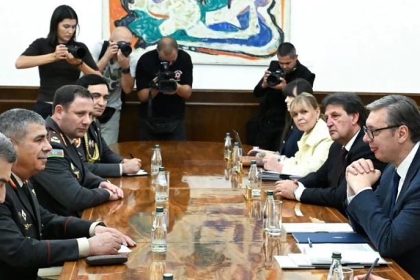 Posebna pažnja posvećena vojno-tehničkoj saradnji! Vučić sa Hasanovim: "Razmenili smo mišljenja i o sve složenijoj bezbednosnoj situaciji u regionu i svetu"