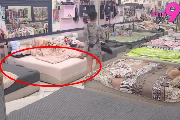 MAJA VRIŠTALA OD ZADOVOLJSTVA DOK BAHATO SKAČE PO ASMINU: Usred dana VRELA AKCIJA pred svima - UKUĆANI ZGRANUTI (VIDEO)