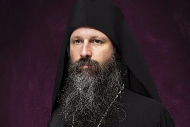 POMOZIMO GLADNIMA NA KOSOVU I METOHIJI: Vladika Ilarion uputio apel za pomoć narodnim kuhinjama u južnoj pokrajini
