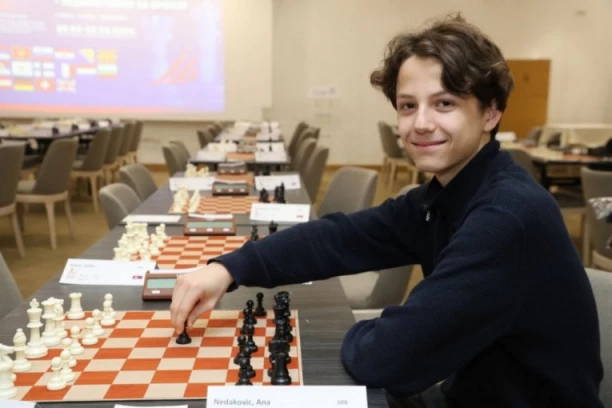 SNAGA VOLJE: Miodrag Bratuljević zbog ljubavi prema šahu ide na treninge u, verovali ili ne, drugu državu - iz Francuske (Miluz) u Švajcarsku (Bazel)