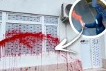 DOK VUČIĆ GRADI SRBIJU BUDUĆNOSTI, ONI BIRAJU KAPULJAČE I NASILJE! Oštra osuda Opštinskog odbora SNS Voždovac nakon napada na prostorije stranke! (VIDEO)