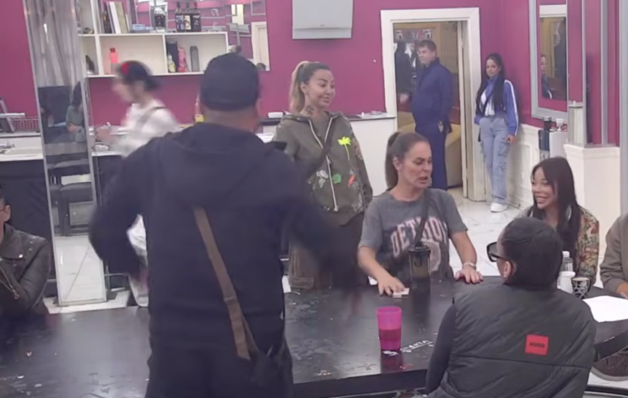 SKANDAL! ANELI SE ZADOVOLJILA LAKOM ZA KOSU!? Isplivao ŠOK-SNIMAK (VIDEO)
