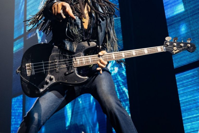  Lenny Kravitz 