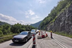Ova deonica u nedelju potpuno obustavljena za saobraćaj: Vozila mogu samo alternativnim putnim pravcem!