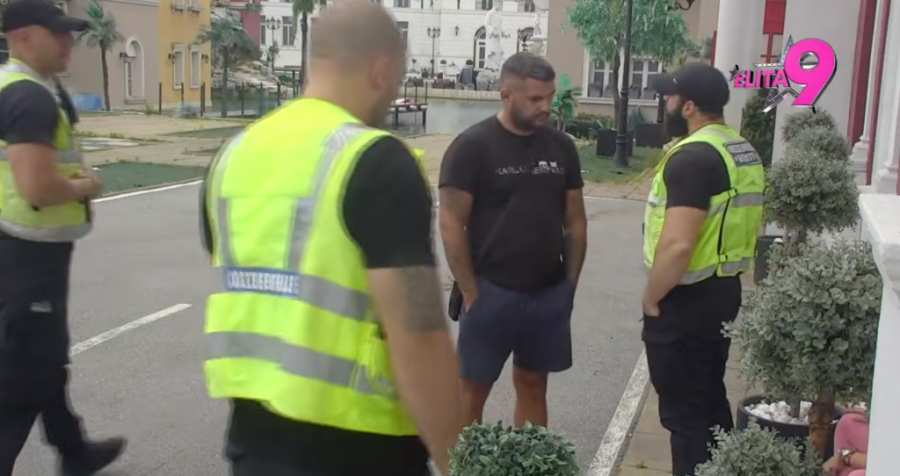 SAČEKAO REKLAME! ASMIN UNAKAZIO MAJU MARINKOVIĆ: Kamera zabeležila JEZIVE scene! (VIDEO)