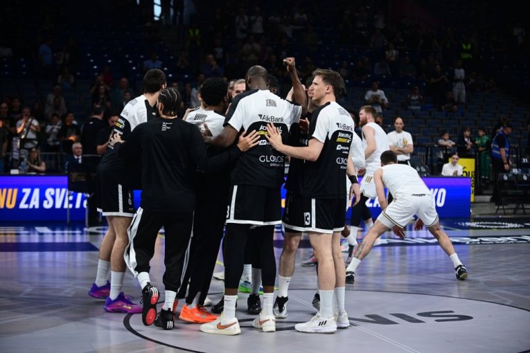 ODLAZAK POSLE DVA TROFEJA: Partizan se rastao sa važnim igračem (FOTO)