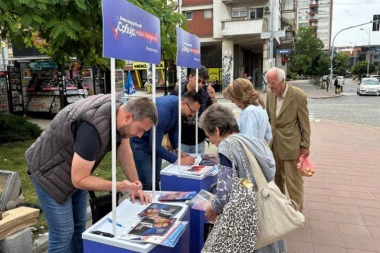 SNS MLADENOVAC: Vreme je da stvari nazovemo pravim imenom - mladenovačka opozicija je pala na najniže grane!