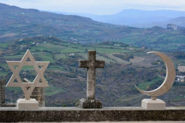 ŠTA JE ZAJEDNIČKO HRIŠĆANSTVU, ISLAMU I JUDAIZMU: Poruka u kojoj se dodiruju tri religije