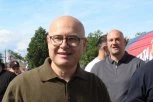 "ODGOVOR NA NAPADE NA DRŽAVU MORA DA SE DA NA IZBORIMA": Vučević poslao važnu poruku građanima