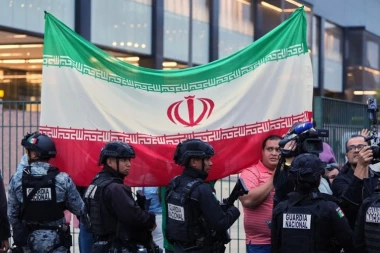 HAOS NA MUNDIJALU! Ameri ne mogu da veruju šta će da uradi Iran, a ovima ne pada na pamet da odustanu!