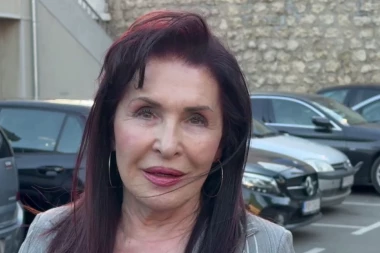 "PLAŠIM SE ZA ZDRAVLJE, SAMA SAM..." Reči naše pevačice lede krv u žilama, ovo nikad ranije nije priznala, nada se samo jednom! (VIDEO)