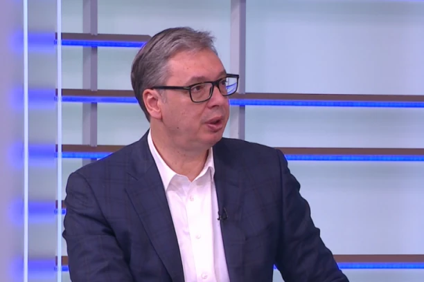 OBRAĆA SE VUČIĆ: Predsednik Srbije o svim aktuelnim temama!