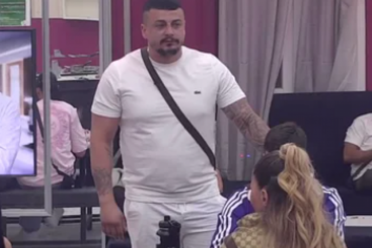 Terza priča o Aneli Ahmić