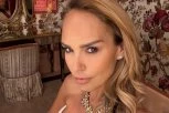 Marijana Mateus u beloj mini-haljini IZGLEDA KAO MILION DOLARA: Nakit i dubok dekolte ukrali ŠOU u Londonu (FOTO)