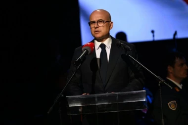 "OTADŽBINA NIJE PREDMET, VEĆ MISAO I VERA, A TO NE UMIRE": Moćna poruka Vučevića na 27. godišnjici Bitke na Košarama (FOTO)