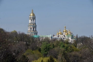 BITKA ZA NAJVEĆU PRAVOSLAVNU SVETINJU U UKRAJINI: Kijevsko-pečerska lavra preživela Mongole, naciste i boljševike, sada pred novim, opasnim iskušenjima
