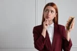 Vole luksuz i život na visokoj nozi, ali novac im stalno izmiče: Ovi horoskopski znaci često su na ivici BANKROTA
