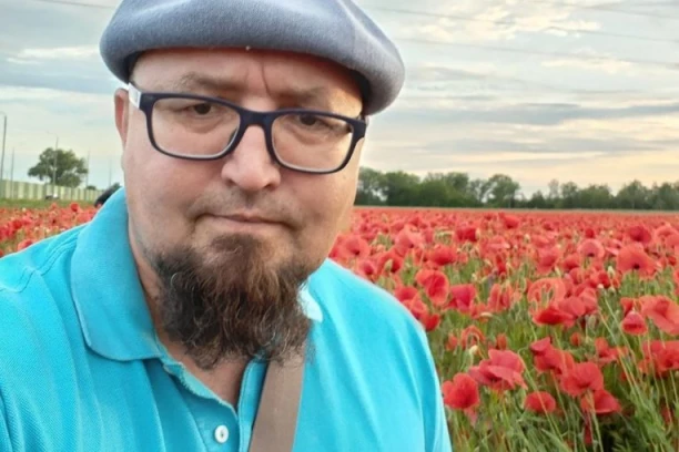 ISMEVAO PUTINA GDE GOD JE STIZAO: Ubijen poznati satiričar, napadač ga overio sa PET HITACA (VIDEO)