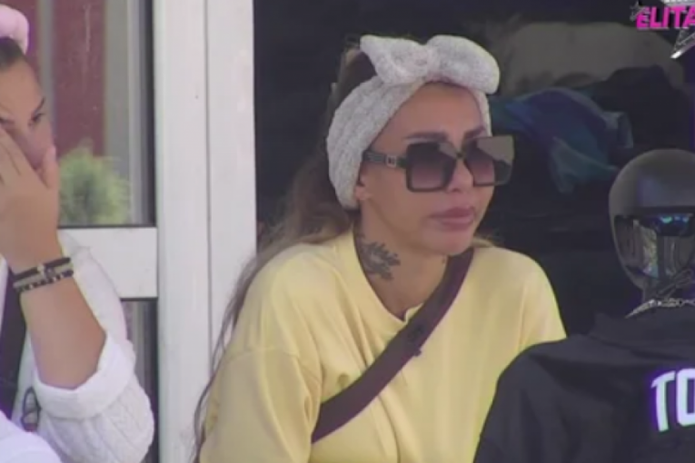 Aneli Ahmić plače