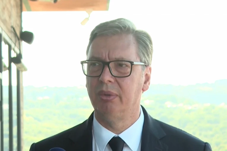 JOŠ 15 DANA ZA NIS! Vučić iz Gruzije: Imam dojavu iz Vašingtona