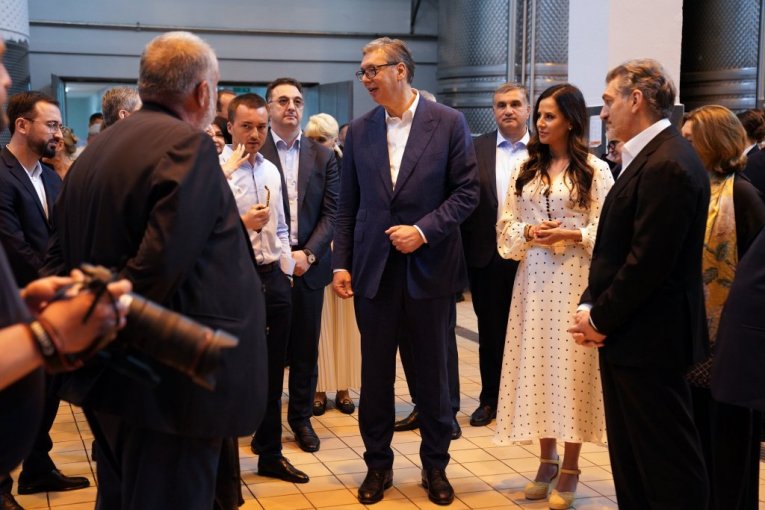 ZAVRŠENA POSETA GRUZIJI: Predsednik Vučić obišao manastir Sveti Đorđa u Alaverdiju