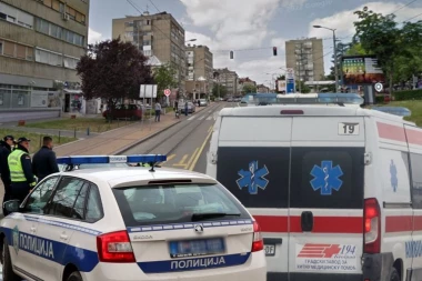 NIJE MU BILO SPASA! Preminuo vozač čiji se automobil prevrnuo na krov nakon što mu je pozlilo u vožnji (FOTO)