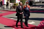 IZUZETNA ČAST ZA PREDSEDNIKA SRBIJE: Vučića na aerodromu lično ispratio predsednik Gruzije Kavelašvili