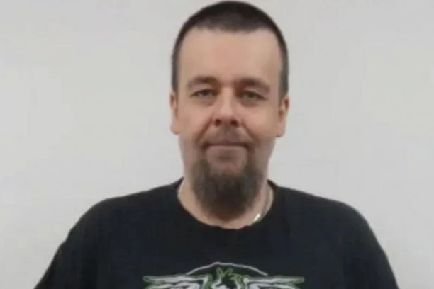 ZATVORENIK OSUĐEN NA DOŽIVOTNU KAZNU POBEGAO IZ ZATVORA! Hitno se oglasila policija: "Ako ga vidite, ne prilazite mu!"