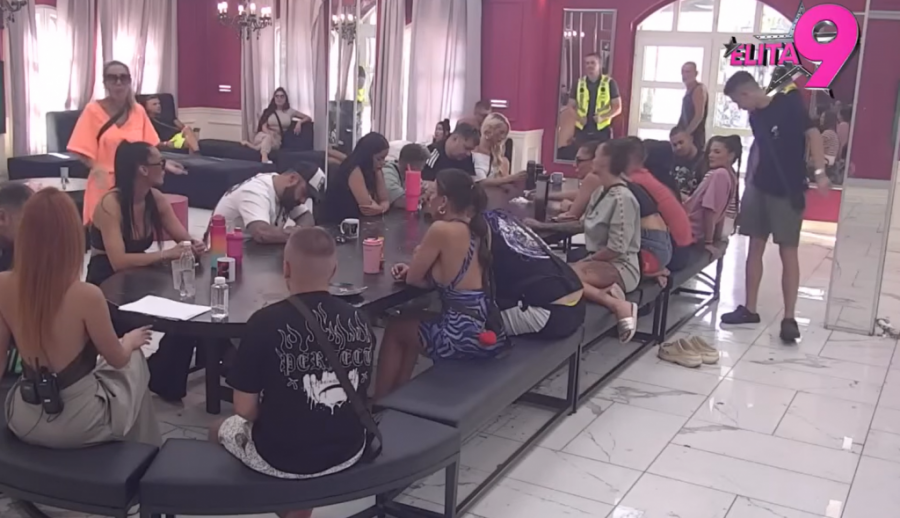 STANIJA PROKLELA ASMINA ZBOG VRELIH AKCIJA SA MAJOM: Najmonstruoznija rečenica izgovorena u UŽIVO u programu! (VIDEO)