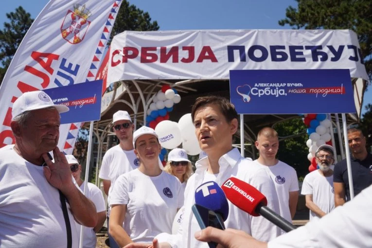 LEP DAN U ZEMUNU: Na manifestaciji "Nekad i sad" predstavljeni planovi za budućnost opštine, među gostima i ANA BRNABIĆ (FOTO)