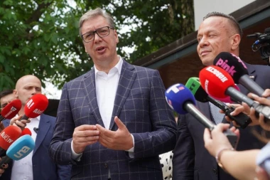 "NEĆU TUŽITI NIKOGA, VAŽNO JE DA LJUDI SAZNAJU ISTINU": Vučić reagovao na napade blokadera da je "PUCAO U LEĐA SVOM NARODU"