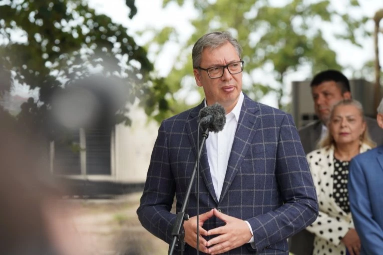 "DA JE NEKO PUCAO IZ ZVUČNOG TOPA, NE BIH BIO PREDSEDNIK NI DANA VIŠE": Vučić zagrmeo na blokadere, pa spomenuo FBI i FSB!