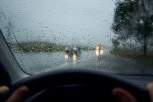 NEVREME RAZORILO OVAJ DEO SRBIJE! Prst pred okom se ne vidi, saobraćaj totalno paralisan! (VIDEO)