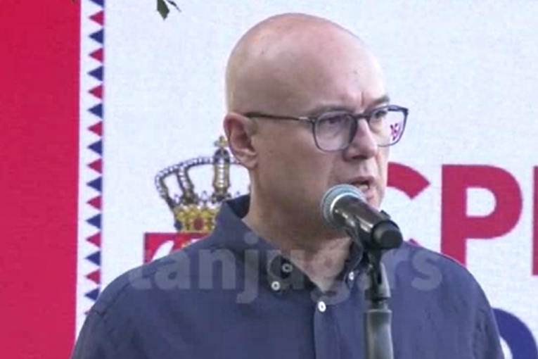 "SAMO ZAHVALJUJUĆI NARODU OSTALI SMO NA NOGAMA!" Vučević uputio jaku poruku sa skupa u Laćarku -  Vreme je da oni koji su rušili državu dobiju odgovor na izborima! (FOTO, VIDEO)