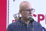 "SAMO ZAHVALJUJUĆI NARODU OSTALI SMO NA NOGAMA!" Vučević uputio jaku poruku sa skupa u Laćarku -  Vreme je da oni koji su rušili državu dobiju odgovor na izborima! (FOTO, VIDEO)