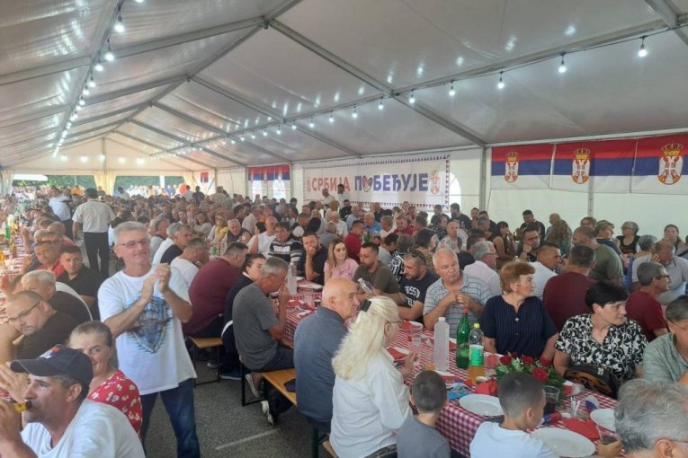 Narodno veselje u organizaciji SNS Šid
