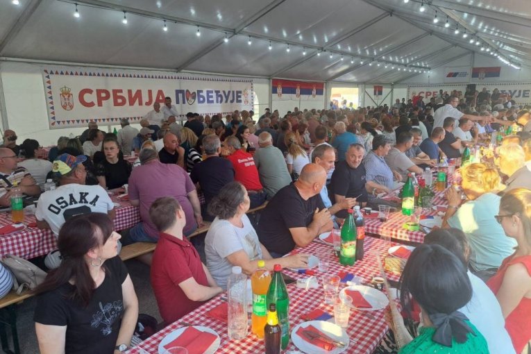 Narodno veselje u organizaciji SNS Šid