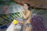 PRIJA ZARADILA 1,3 MILIONA DOLARA: Otkriveno i kako! - Koleginice će da polude!