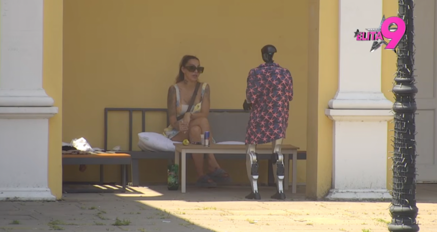 LUKA ULAZI U "ELITU 10" BEZ TRUDNE ANITE!? Isplivala ŠOK-informacija! Učesnici bruje o Stanojlovićki i njenom dečku! (VIDEO)