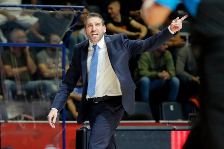 PRVI PLANOVI IBONA NAVARA: Evo zašto je baš sada trener Crvene zvezde došao u Beograd (FOTO)