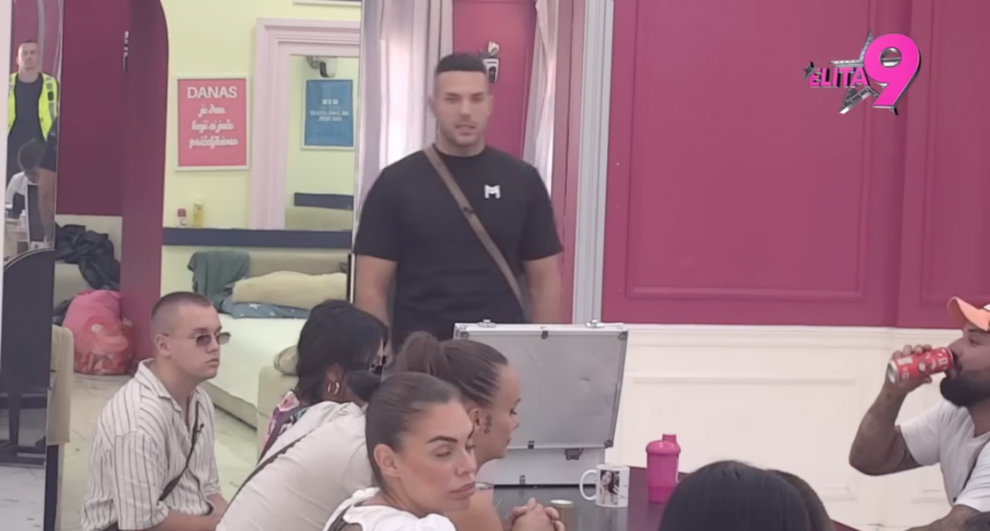 ASMIN IZGOREO OD LJUBOMORE: Anđelo uradio nedozvoljeno - MAJI MARINKOVIĆ SLEDI PAKAO! (VIDEO)